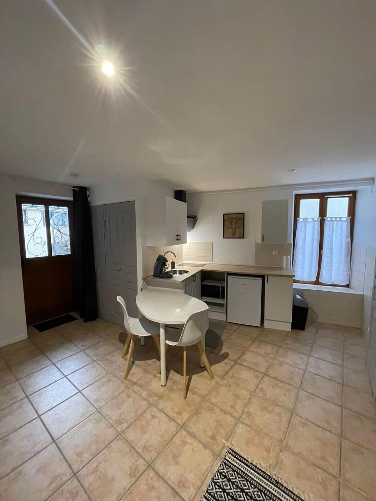 Studio Cosy La Theols A Issoudun Exterior photo